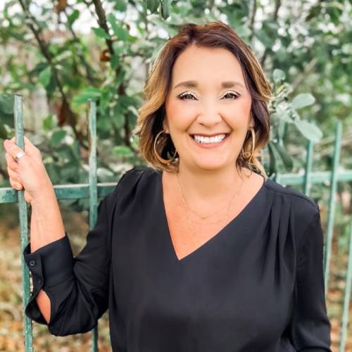 Headshot of Stephanie McCowen